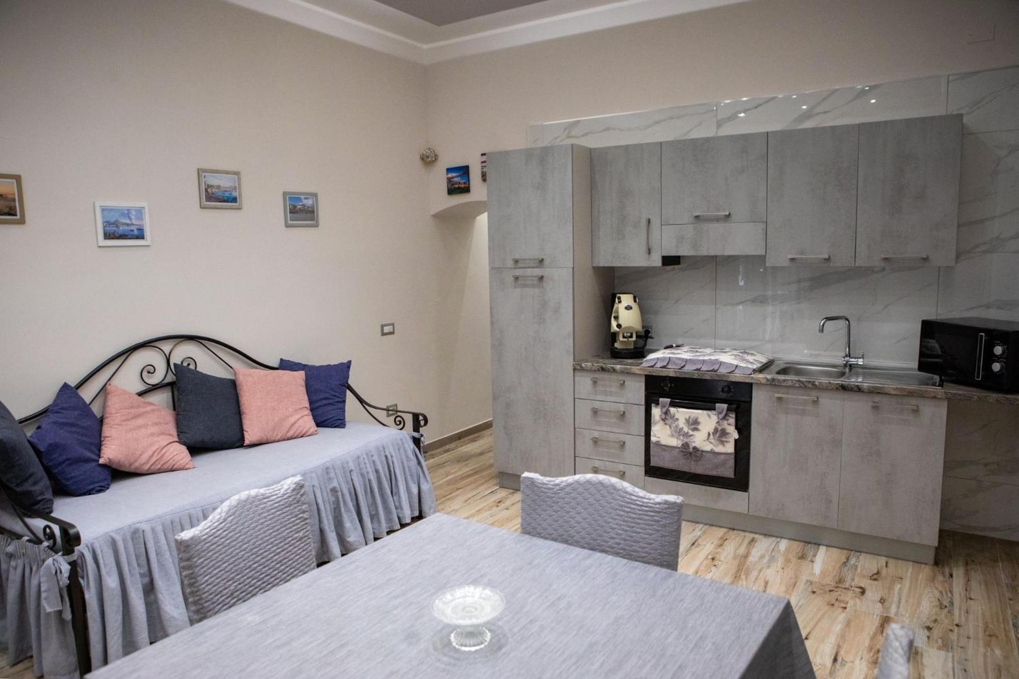 Apartment House Carme *